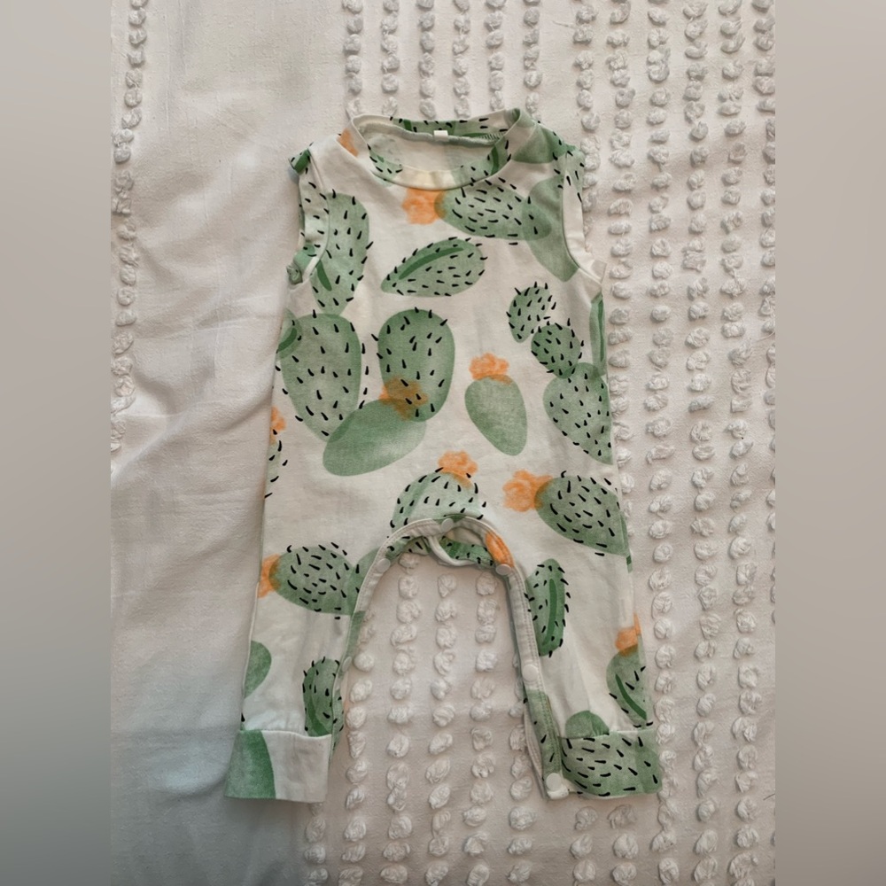 Cactus Patterned Onesie in 6M